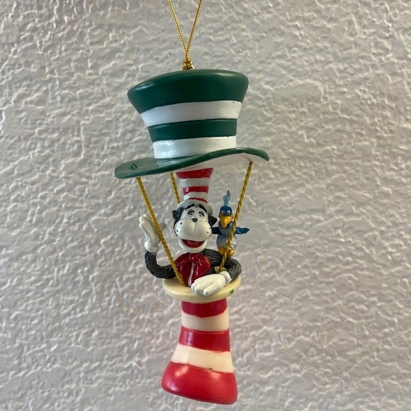 Dr. Seuss Holiday Ornament Hat air Balloon‎ - Picture 8 of 8